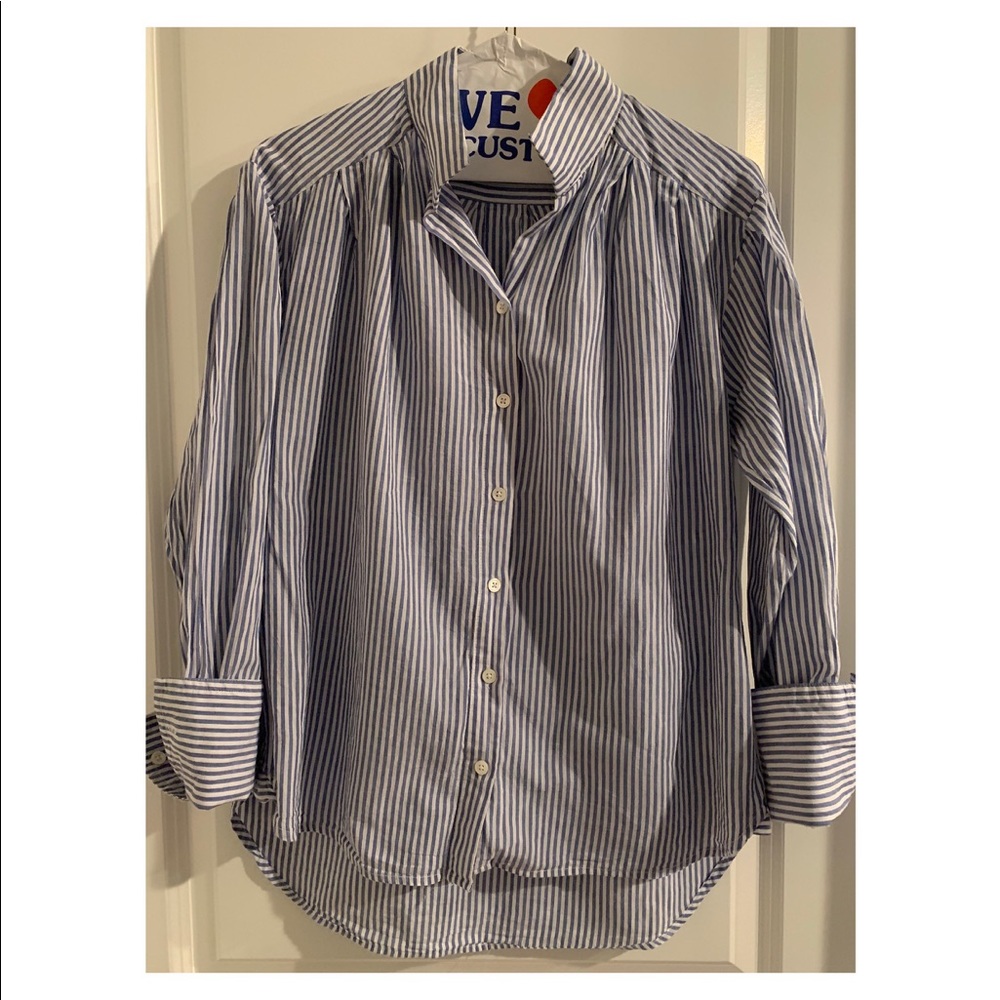 Frame cotton blue and white stripe button down.